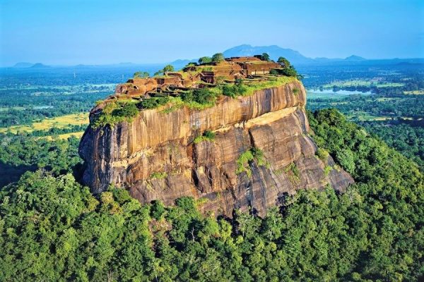 Colombo Day Tour to Sigiriya & Dambulla