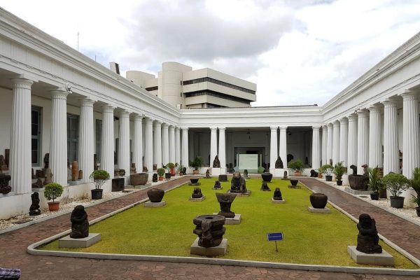 Glory Morning Jakarta Tour