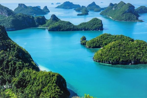 Hundred Islands Hopping Tour