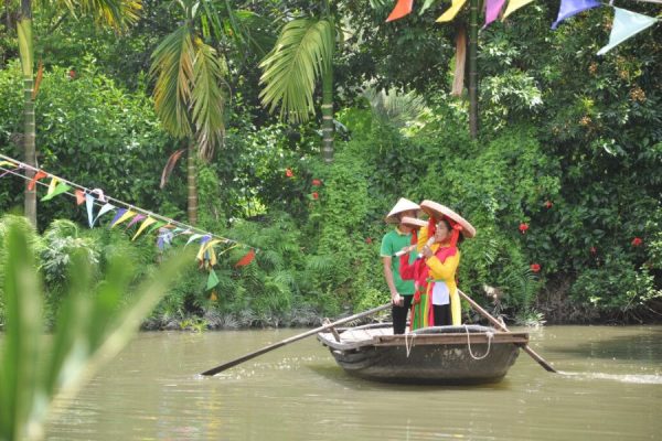 Quan Ho folk song -Halong Bay shore excursions