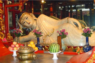 Shanghai City Sightseeing Tour with Jade Buddha Temple