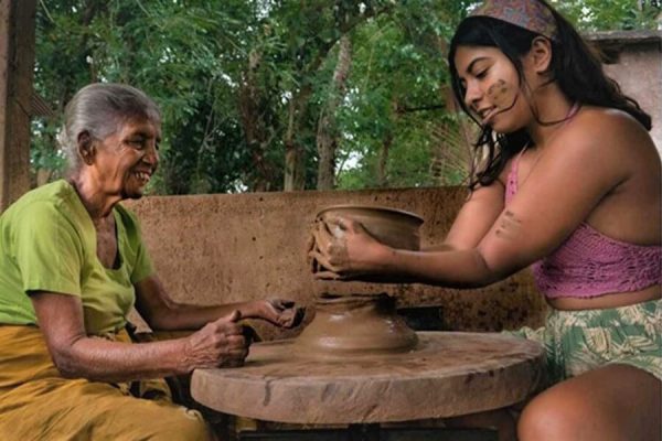 Traditional Pottery Works & Batik Experience