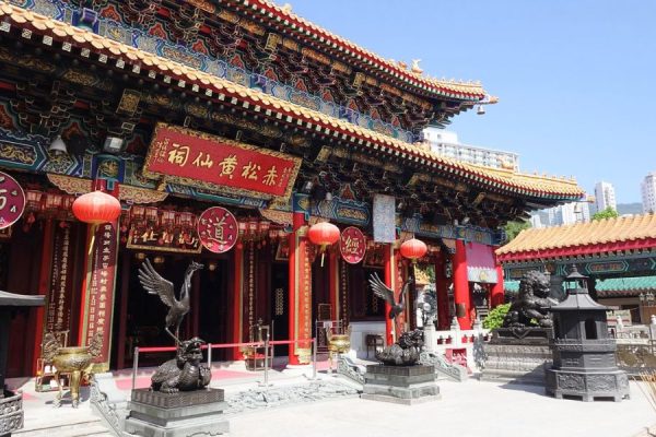 Wong Tai Sin Temple - Hong Kong highlights tour
