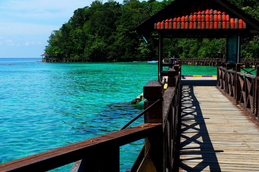 Lose Yourself in Underwater World in langkawi shore excursions