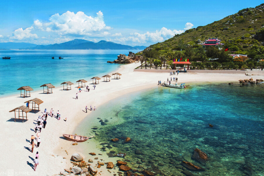 Nha Trang Beach - Nha Trang Day Tours