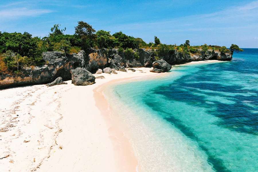 Pasir Putih - Makassar shore excursions