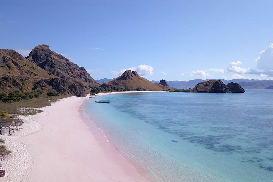 Pink Beach - Komodo island shore excursions