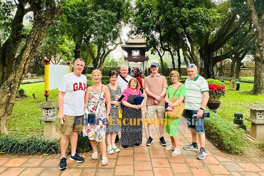 Customers in Vietnam - Shore Excursions Asia