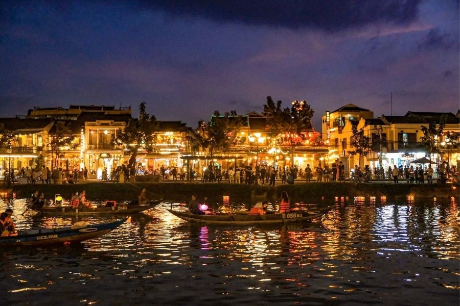 Best Places to Experience the Lantern Festival in Hoi An