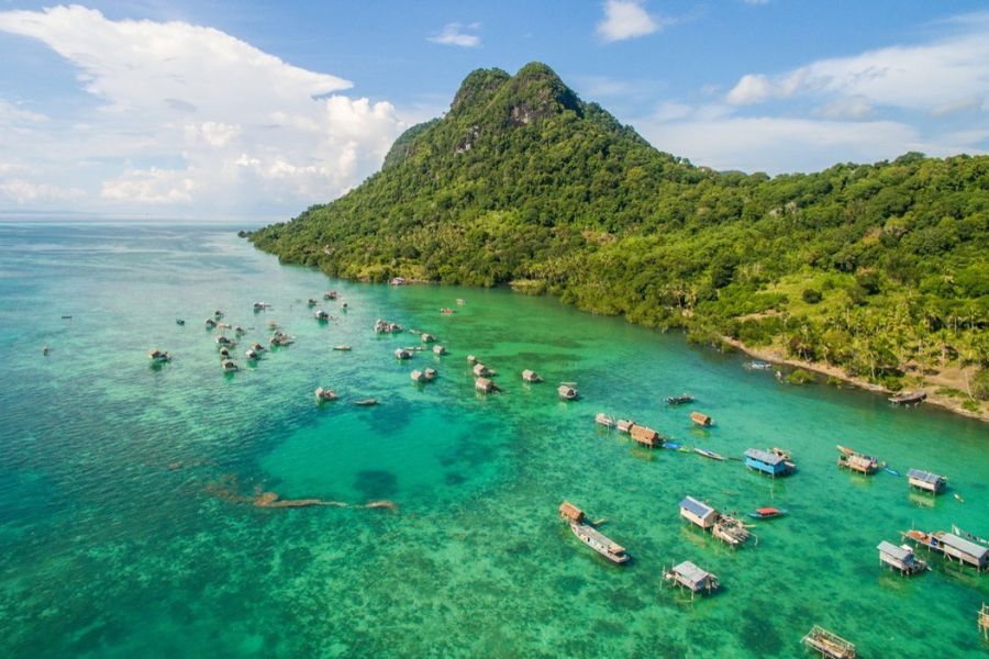 Borneo, Malaysia - Island Hopping in Southeast Asia