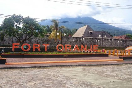 Fort Oranje - Ternate shore excursions