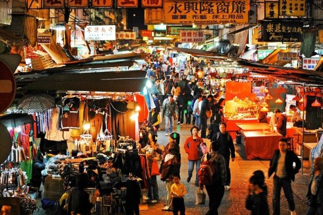 Temple Street Night Market - Pre and post cruise tour
