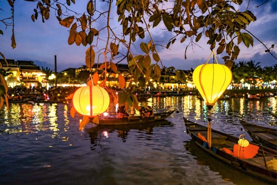 Travel Tips for Enjoying the Lantern Festival in Hoi An