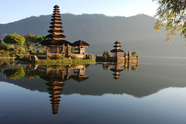 Ulun Danu Beratan Temple from Celukan Bawang