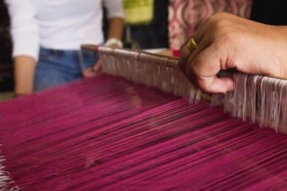 traditional Kain Cual weaving - Bangka shore excursions