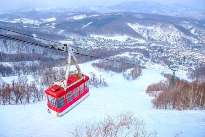 Mt. Tengu by ropeway - Otaru shore excursions