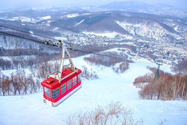 Mt. Tengu by ropeway - Otaru shore excursions