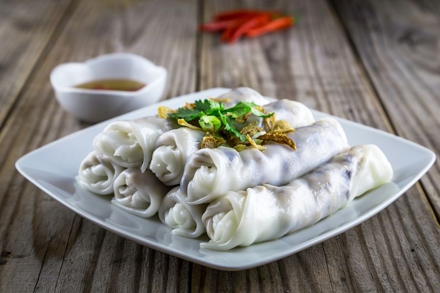 Banh cuon during Hanoi shore excursions