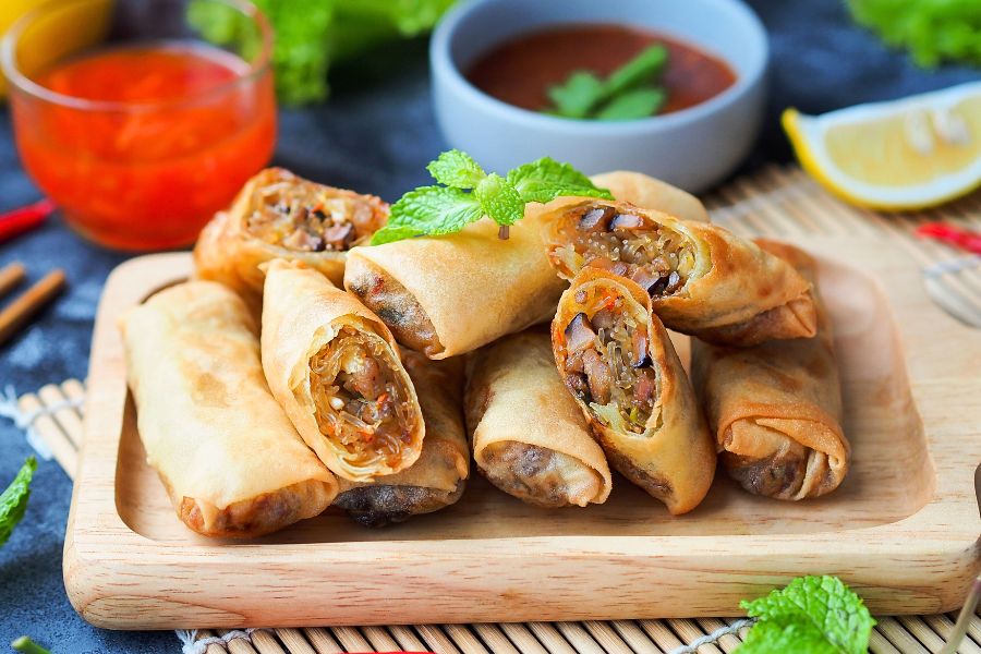 Fried spring rolls on Hanoi excursions