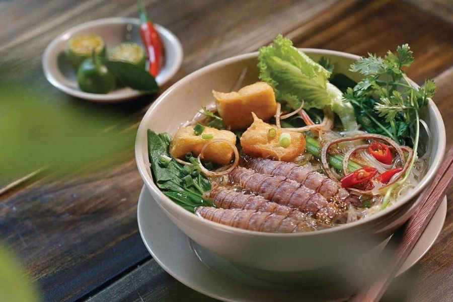 Noodle Soup with Mantis Shrimp - Halong Bay excursions