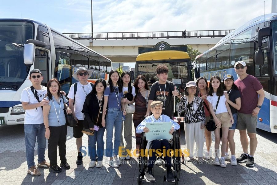 Group at cruise port - Shore Excursions Asia