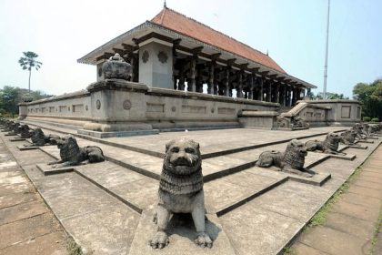 Independence Square - Colombo Highlights Tour