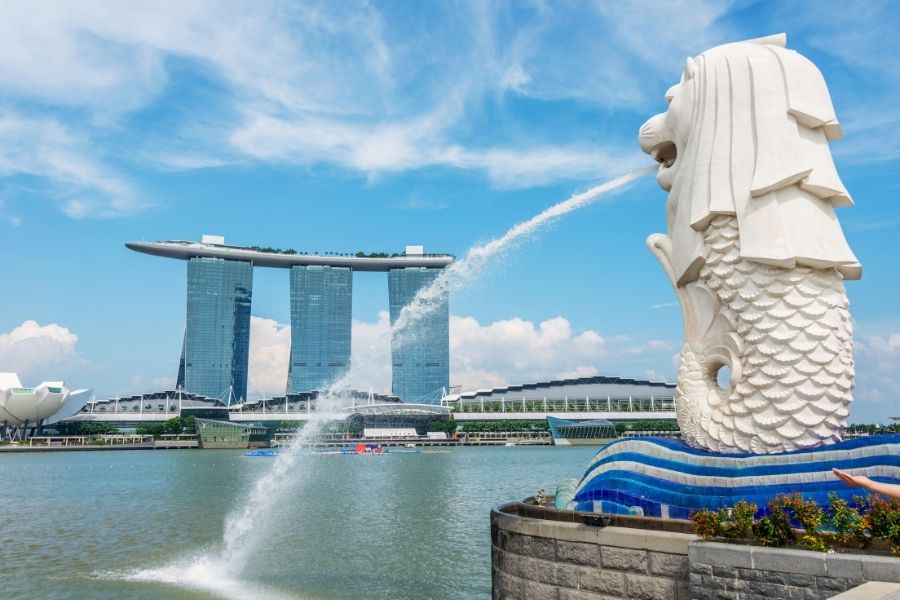 Singapore - Modern Haven at the Crossroads of Cultures
