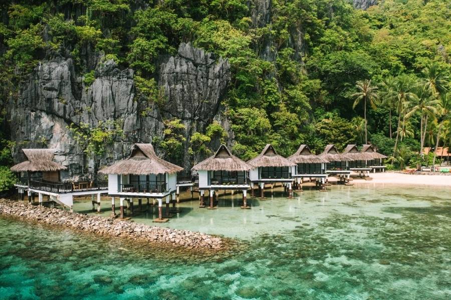 Tranquil Luxury at Five Star Beachfront Retreats in Philippines