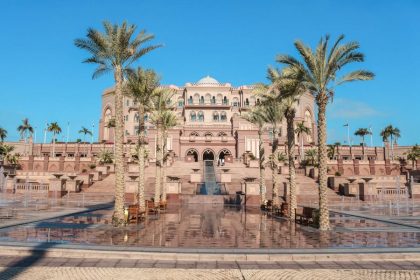 Emirates Palace - Abu Dhabi City Highlights Tour