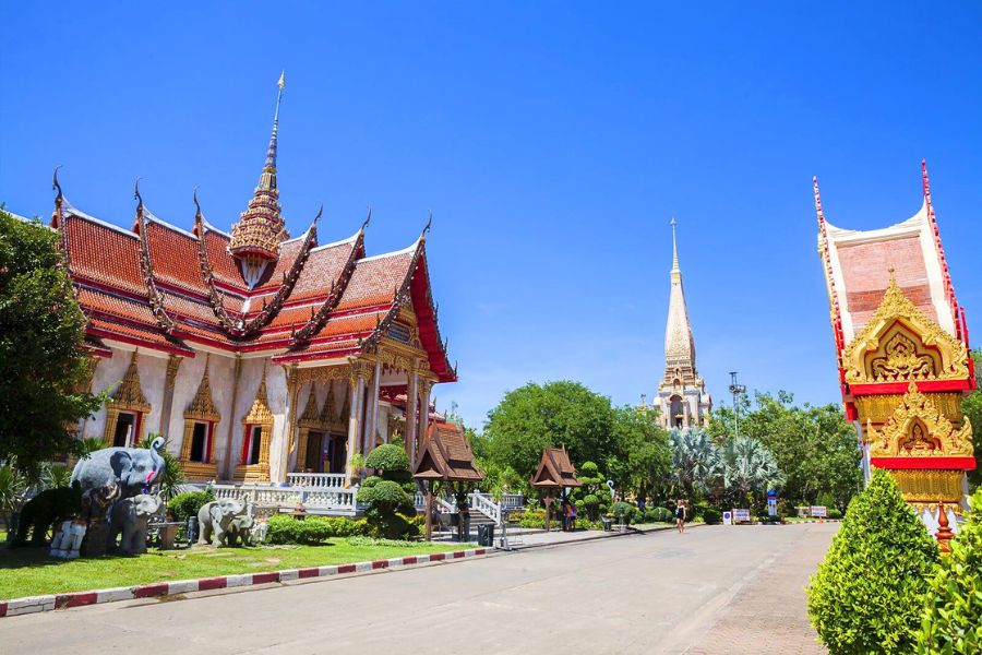 Phuket temples - Phuket shore excursions