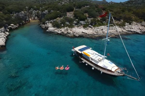 Relaxation at Poyraz Limani Bay