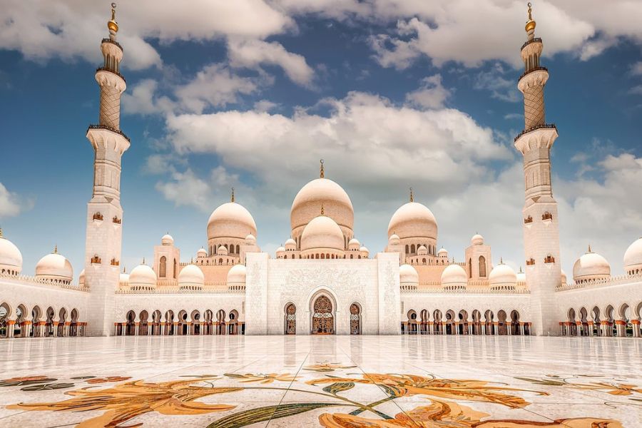 Sheikh Zayed Grand Mosque - UAE shore excursions