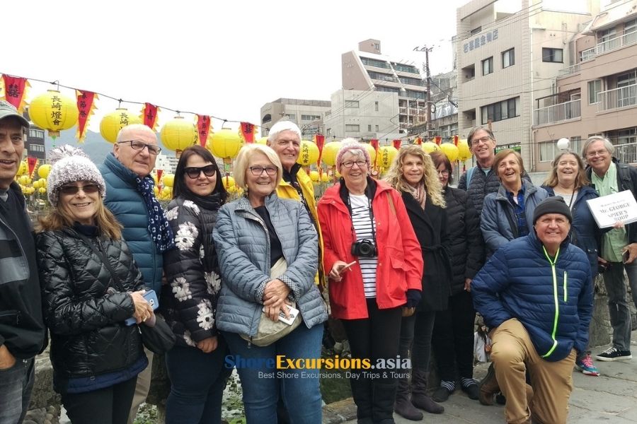 Shore excursions from Nagasaki port visiting city landmarks