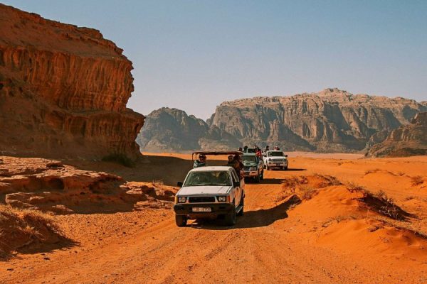 4x4 Jeep adventure across the red dunes of Wadi Rum