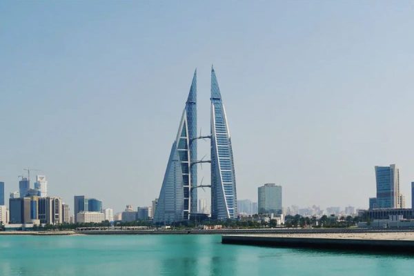 Bahrain World Trade Center skyline on Bahrain city tour