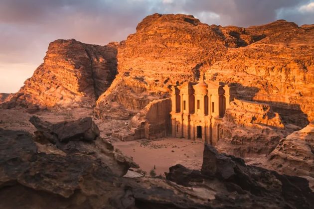 Majestic Petra and Wadi Rum Adventure