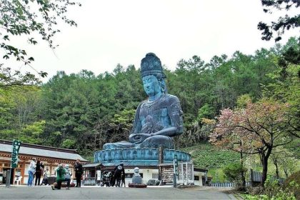 Showa Daibutsu at Seiryuji Temple, Aomori