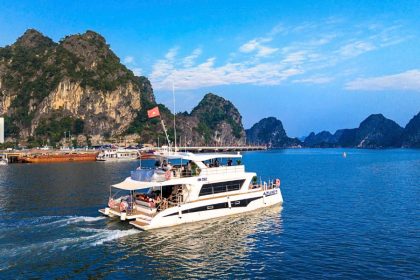 Halong Bay coastal yacht cruise