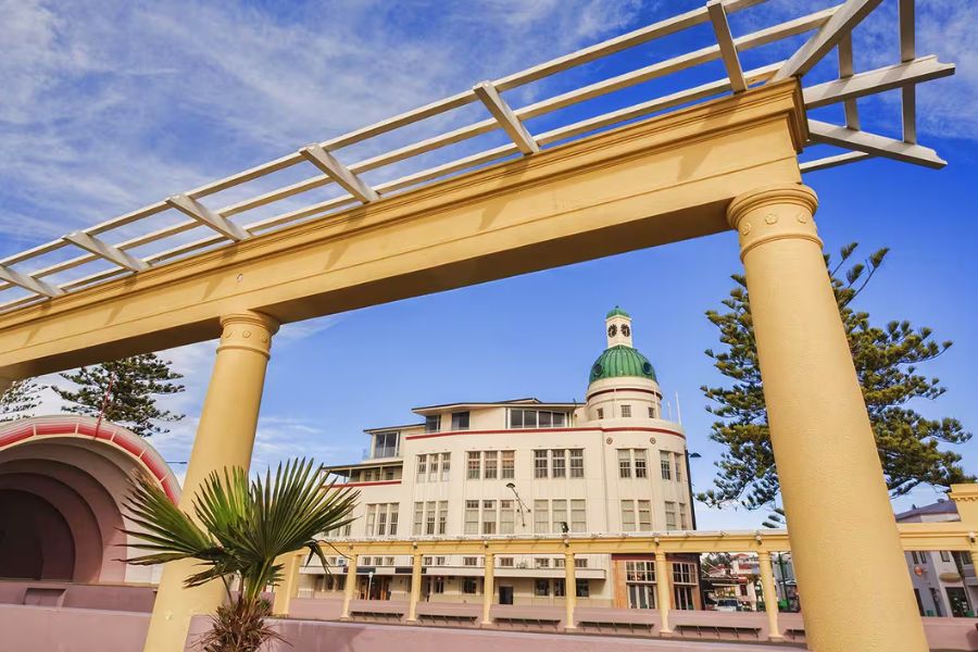 Napier Art Deco District shore excursions Napier Art Deco District shore excursions