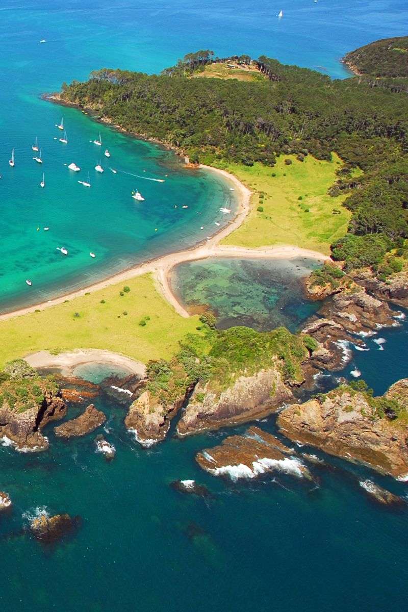 Coastal bay - Bay of Islands cruise excursions