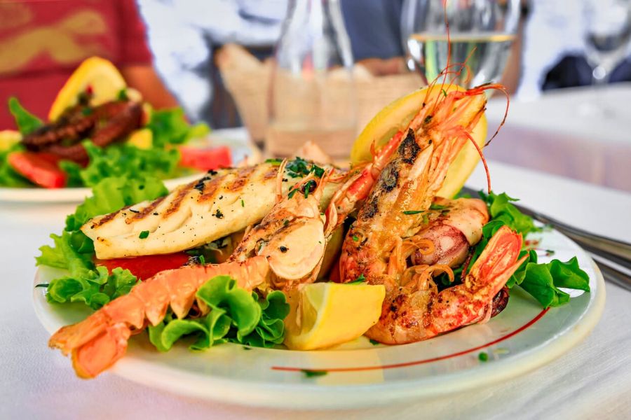 Fresh Seafood -Airlie Beach shore excursions