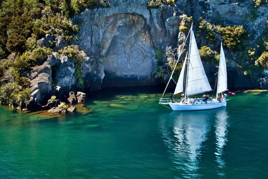 Lake Taupo - Best places in New Zealand