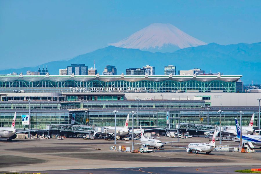 Tokyo - Narita and Haneda Airports