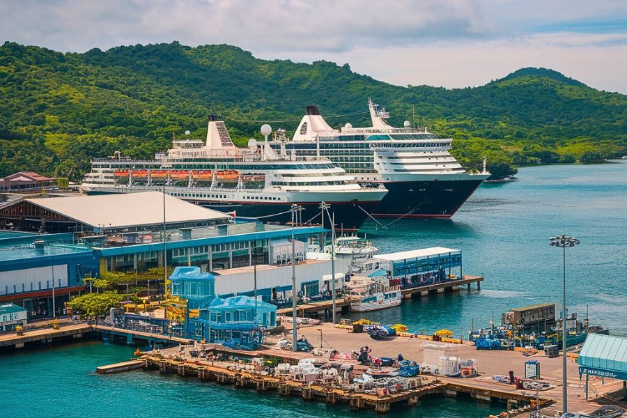 Phuket cruise port schedule by season