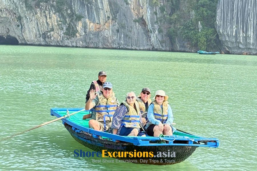 Bamboo boat ride in Ha Long Bay