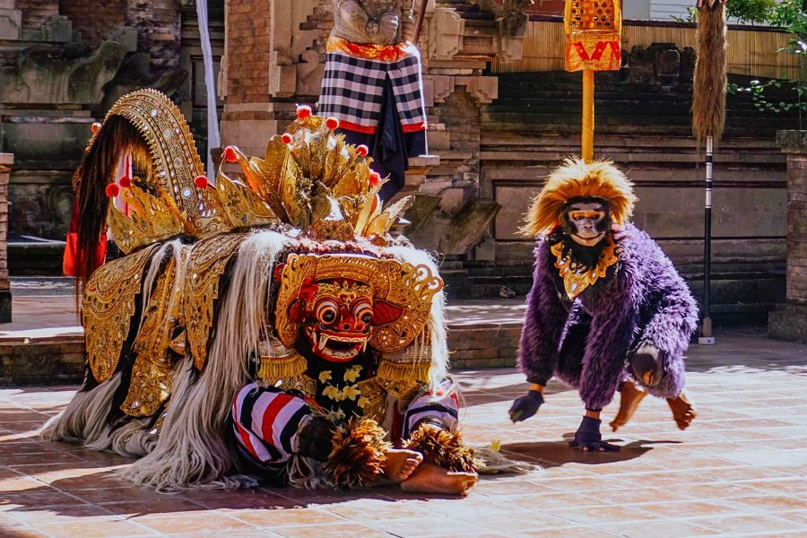 Barong and Keris Dance in Batubulan Village Barong and Keris Dance in Batubulan Village