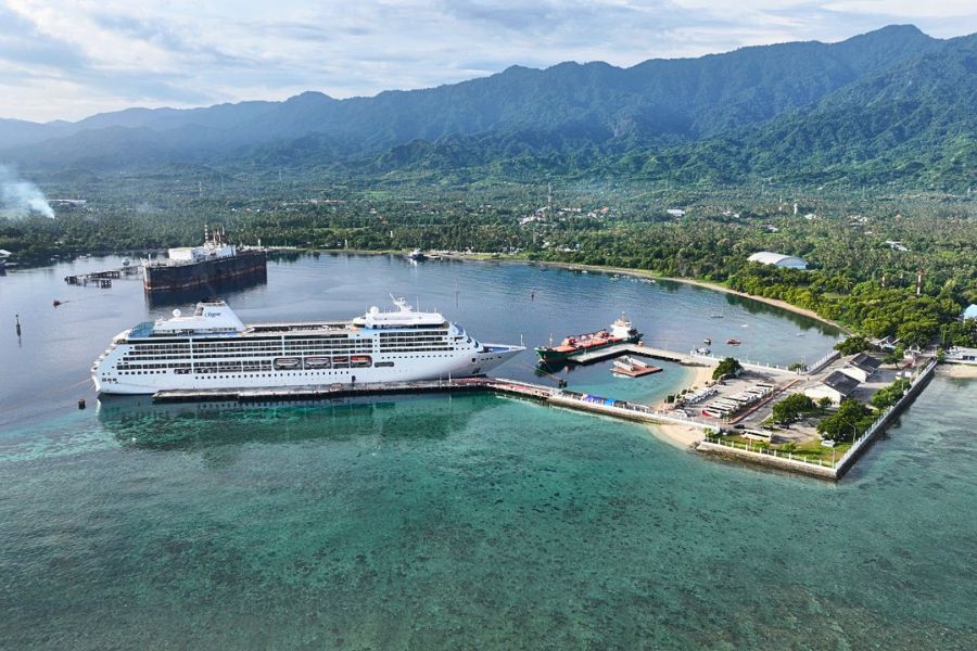 Cruise ship berthed at Celukan Bawang