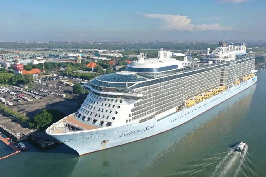 Cruise ship docked at Benoa Port