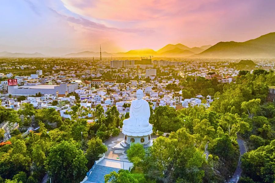 Long Son Pagoda in Nha Trang