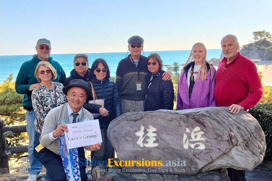 Shore Excursions Asia guests enjoying a small group tour